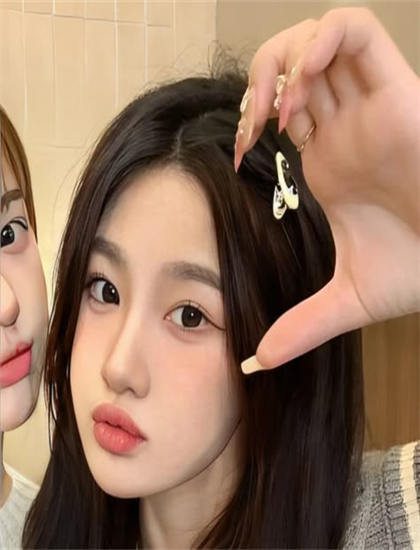 三级片在线观看_日本欧美日韩中文亚洲_杨天真因衣领太低被禁播